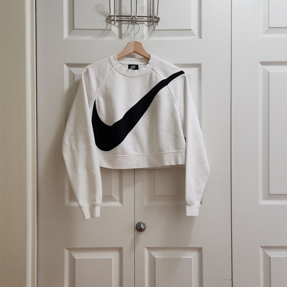 Nike Tops - Nike Women's Cropped Fleece Sweater Size Medium